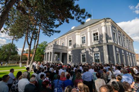 Megnyitotta kapuit a szilágynagyfalui Bánffy Kastély