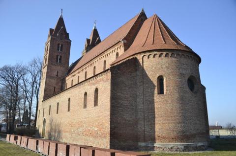 Teljesen felújíthatják az ákosi műemlék templomot